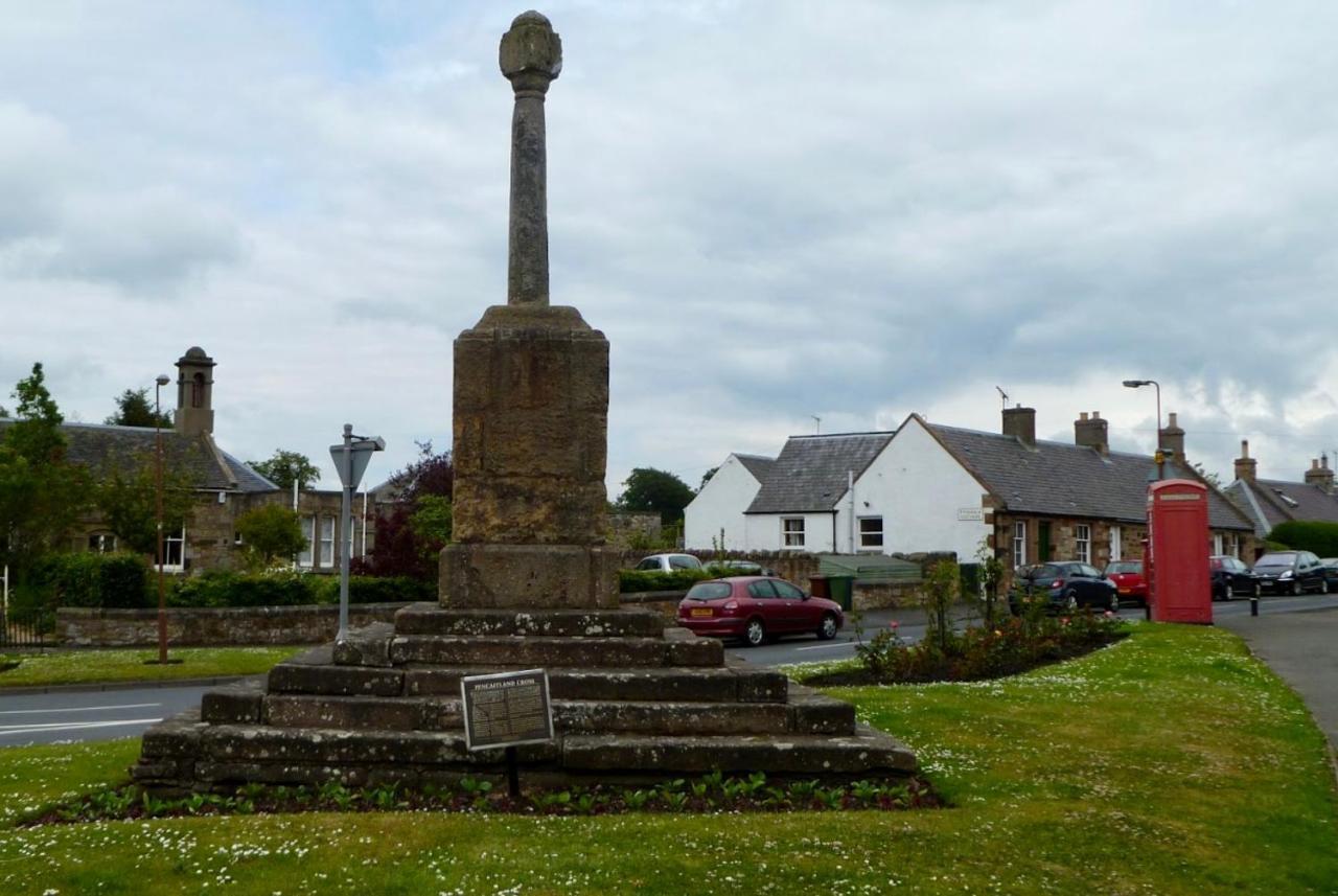Islay House,Comfortable Home With Private Garden, Pencaitland, East Lothian, Scotland ภายนอก รูปภาพ